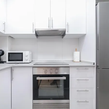 Apartment Luminoso Y Moderno En By