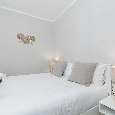 Luminoso Y Moderno En By شقة فيجو